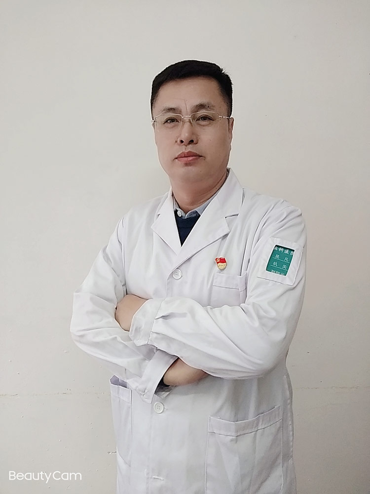 吴凡专家相片.jpg